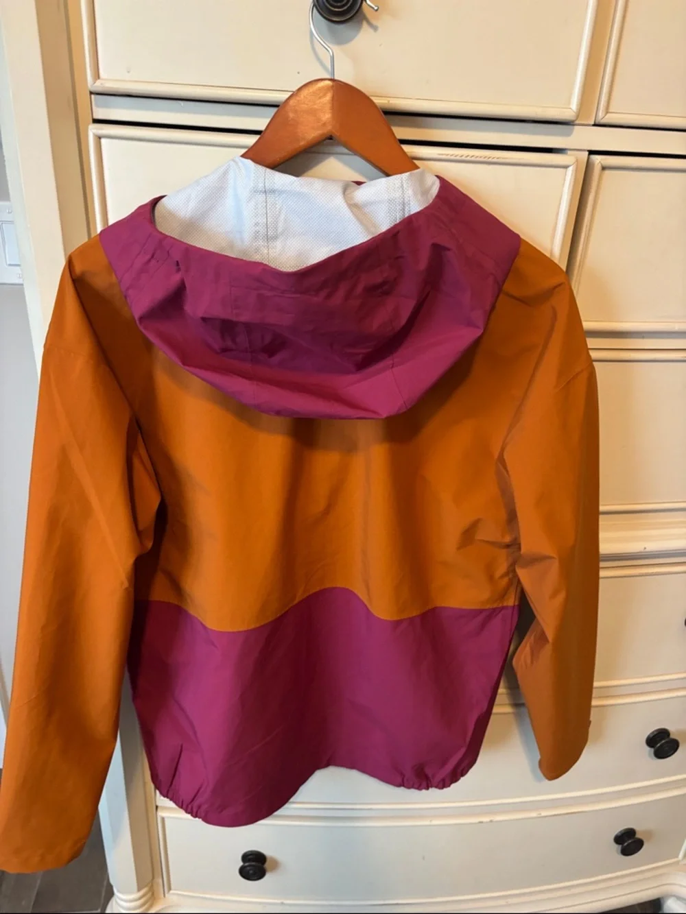 Cotopaxi Colorblock Hooded  Rain Shell Jacket - Rust Orange & Magenta - Picture 9 of 11